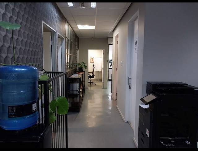 152M² OFFICE TO LET IN UMHLANGA RIDGE